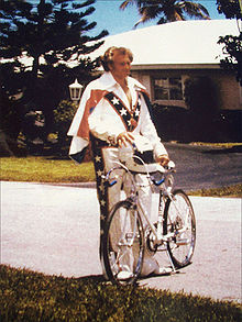 Ack - Evel and his bike.  Please don't give Paul a shirt like this. 